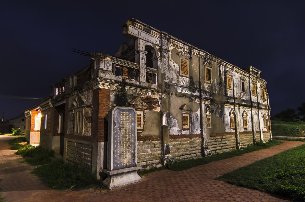 Beishan Old Western Style Hostel Jinning Exterior photo