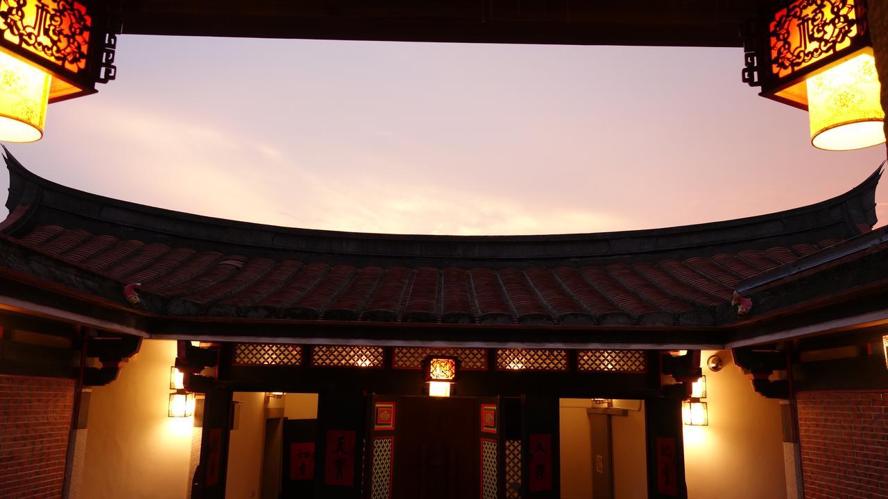 Beishan Old Western Style Hostel Jinning Exterior photo